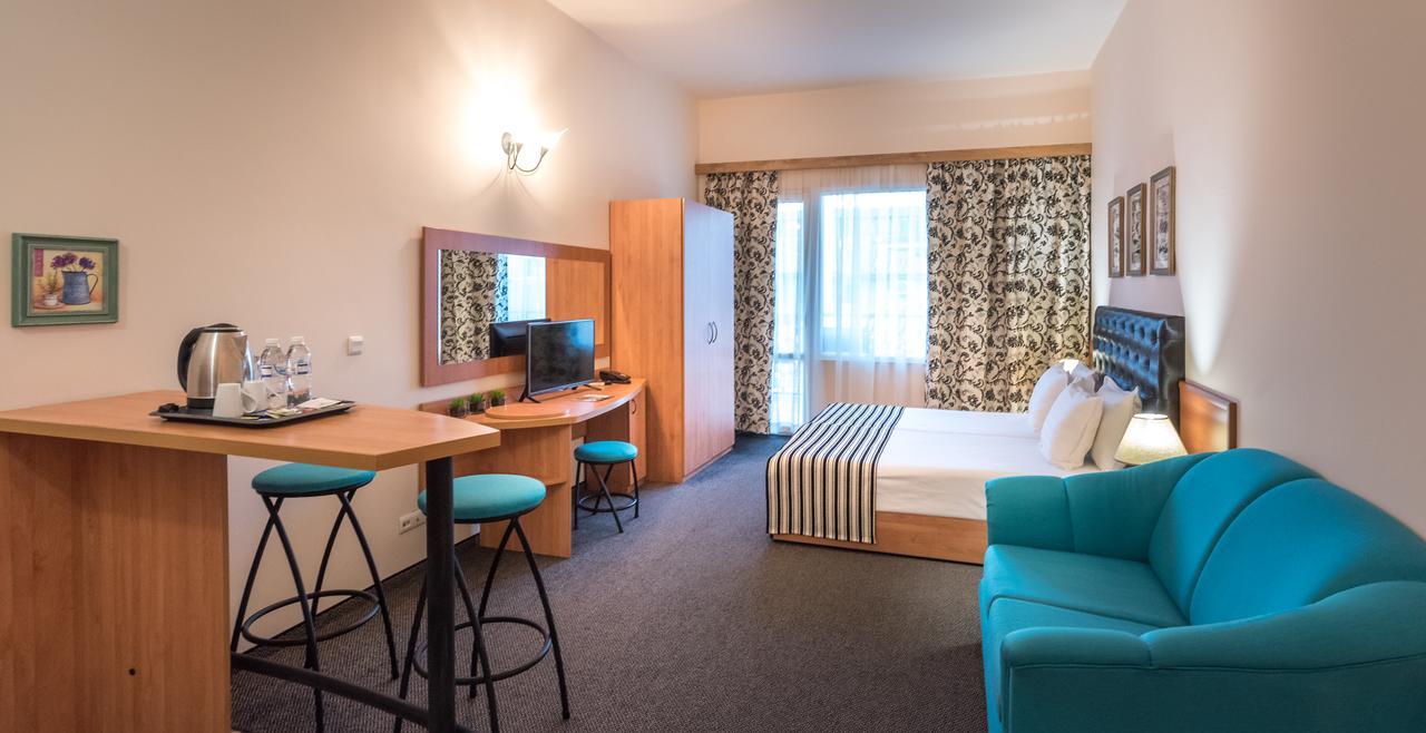 Lotus Family Hotel - Free Parking Sunny Beach Ngoại thất bức ảnh